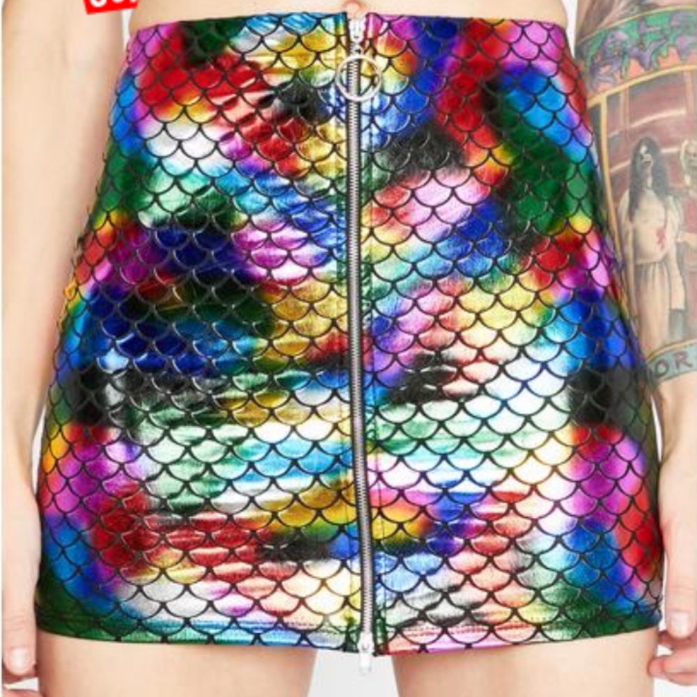 Mermaid Dollskills skirt.